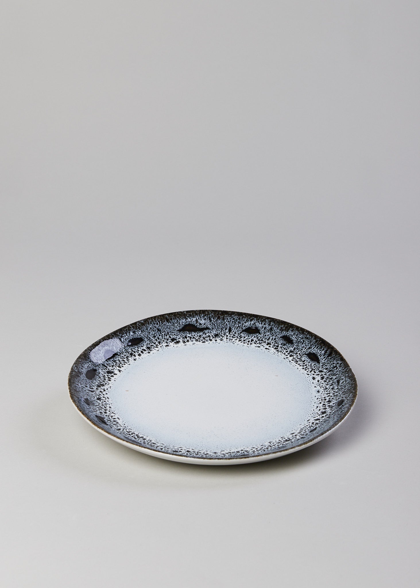 Alvorada Teller von Vida Nova Ceramica aus Köln